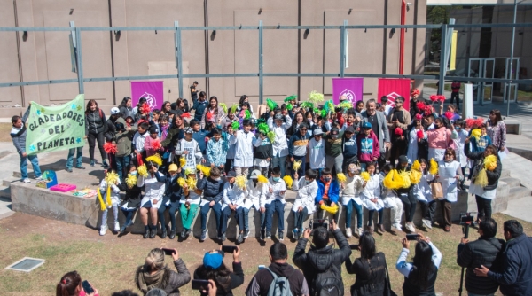 Alumnos de escuelas salteñas recibieron los premios del concurso “El Rap del Ambiente”